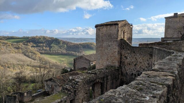 Puycelsi, Audoulou, Larroque