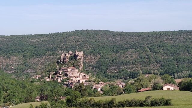 Penne, des portes de La Grésigne aux causses